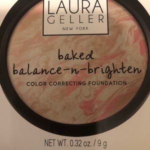 Laura Geller New York (Color porcelain)